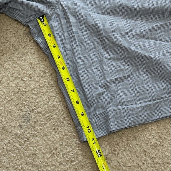 Banana Republic Men’s Size 36 Plaid 11” Chino Shorts - Picture 5 of 8